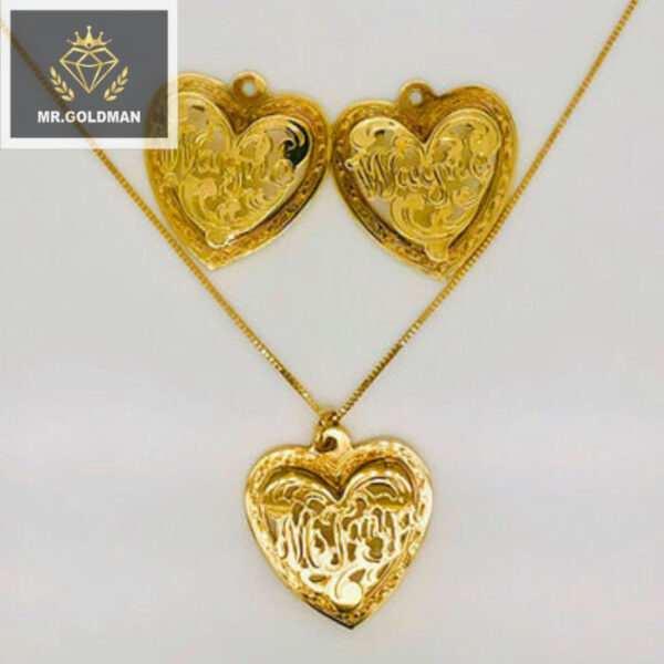 Heart shape Monogram set size nickle (Picture doesn’t reflect the actual size)